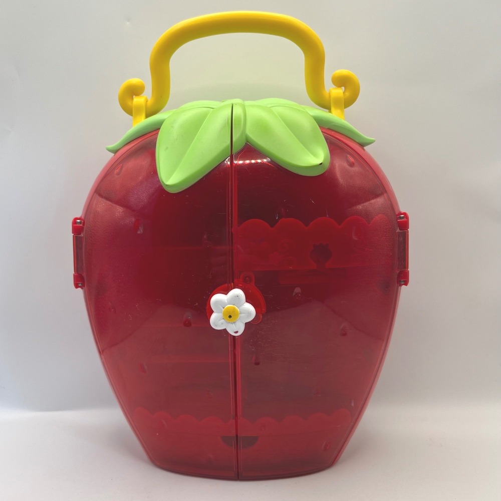 Bandai Strawberry Shortcake Strawberry Fashion Closet 2003 Vtg Preowned Retro